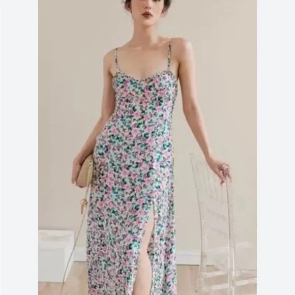 Floral ZARA Dress - Picture 1 of 3